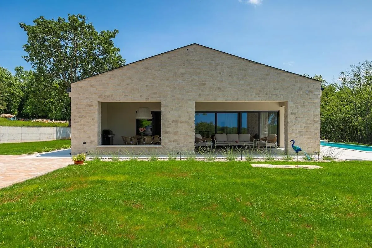 Villa Vv San Giovanni By Istrialux Majkusi 0*,